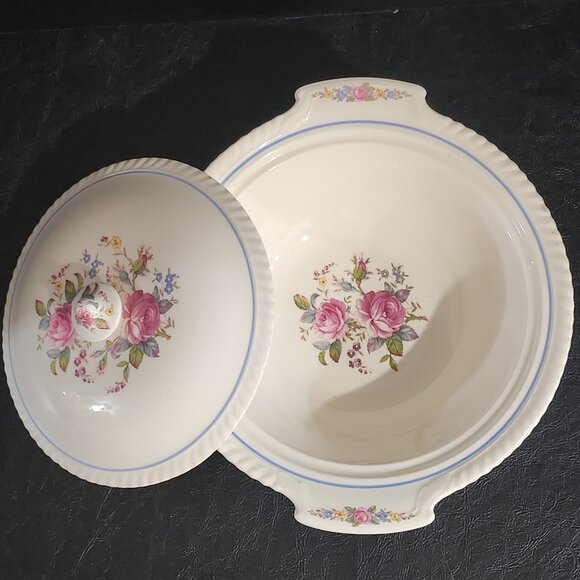 Vintage 1930s 40s Johnson Brothers Windsor, Ware England Floral Bouquet Serving - Picture 3 of 10